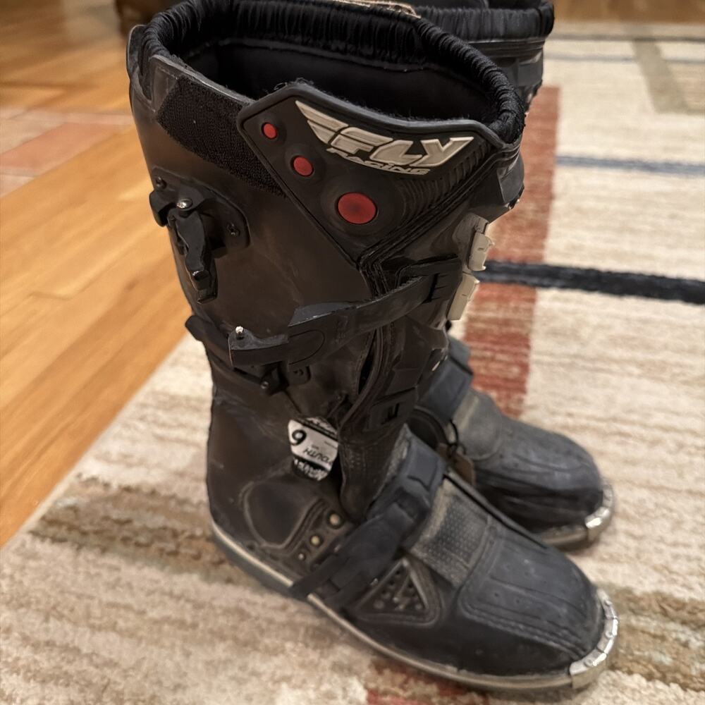 Fly Racing Maverick Unisex Youth Size 6 Black Motocross Boots